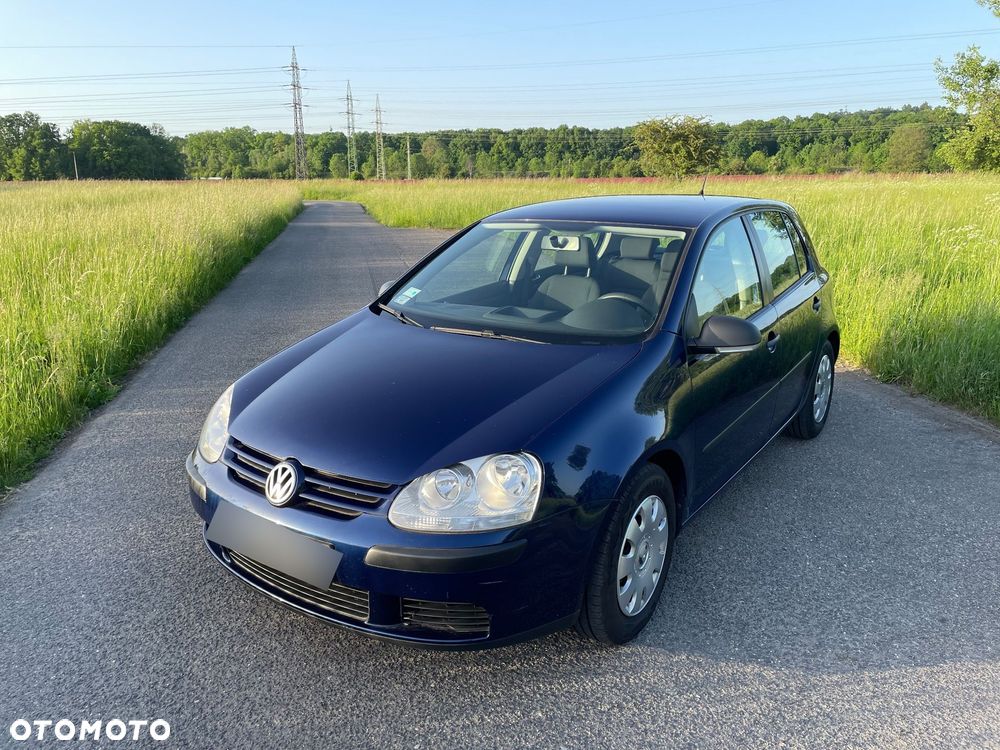 Volkswagen Golf - 1