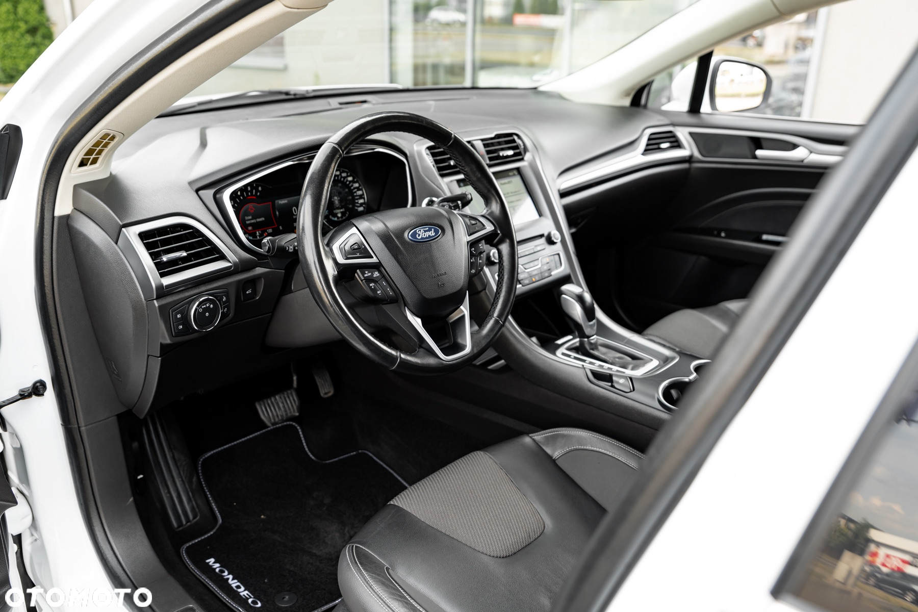 Ford Mondeo 2.0 TDCi Titanium PowerShift - 19