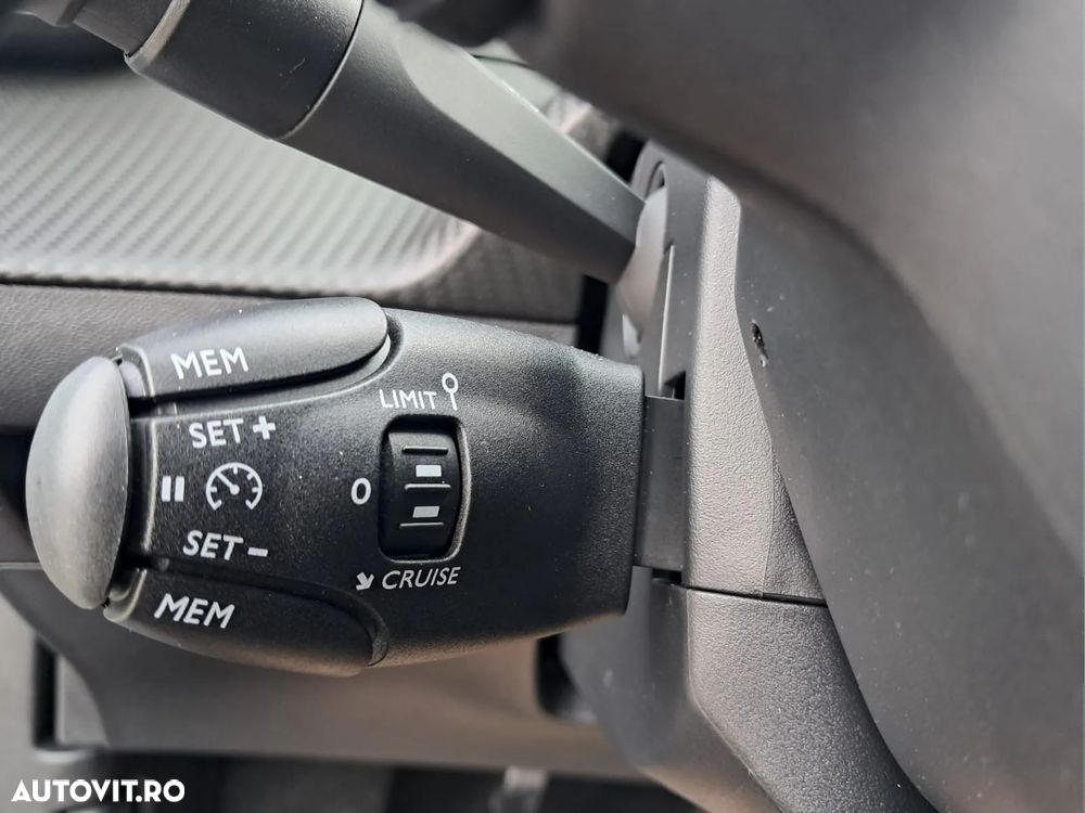 Peugeot 2008 1.2L PureTech 100 S&S BVM6 Active - 13