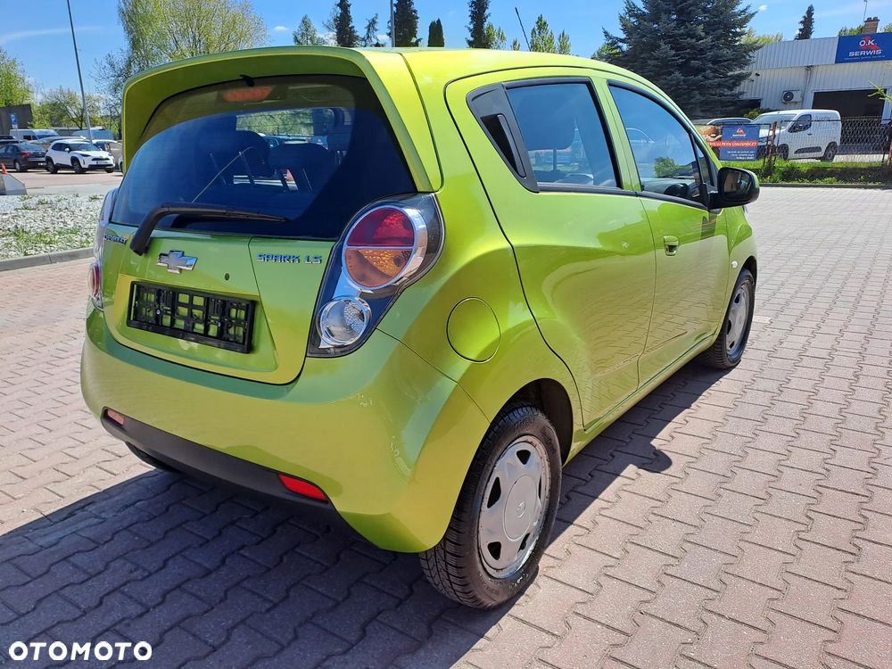 Chevrolet Spark 1.0 LS+ - 12