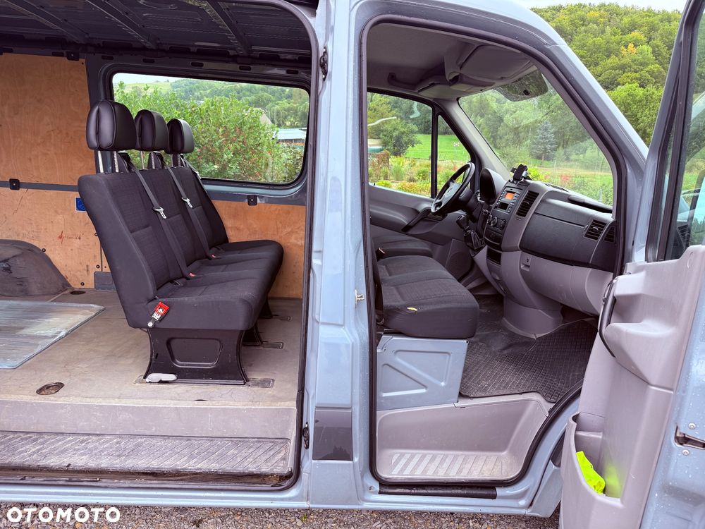 Mercedes-Benz Sprinter - 15