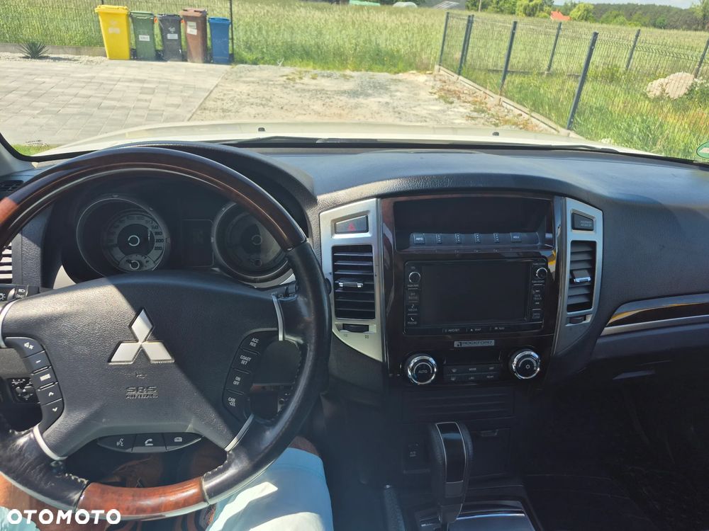 Mitsubishi Pajero 3.2 DI-D Automatik Final Edition - 17