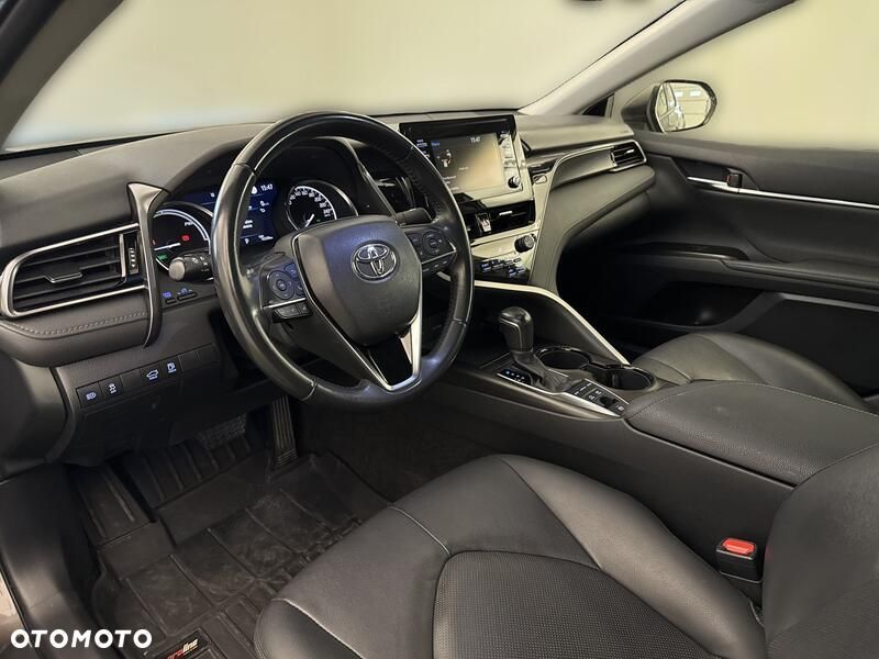 Toyota Camry 2.5 Hybrid Comfort CVT - 11