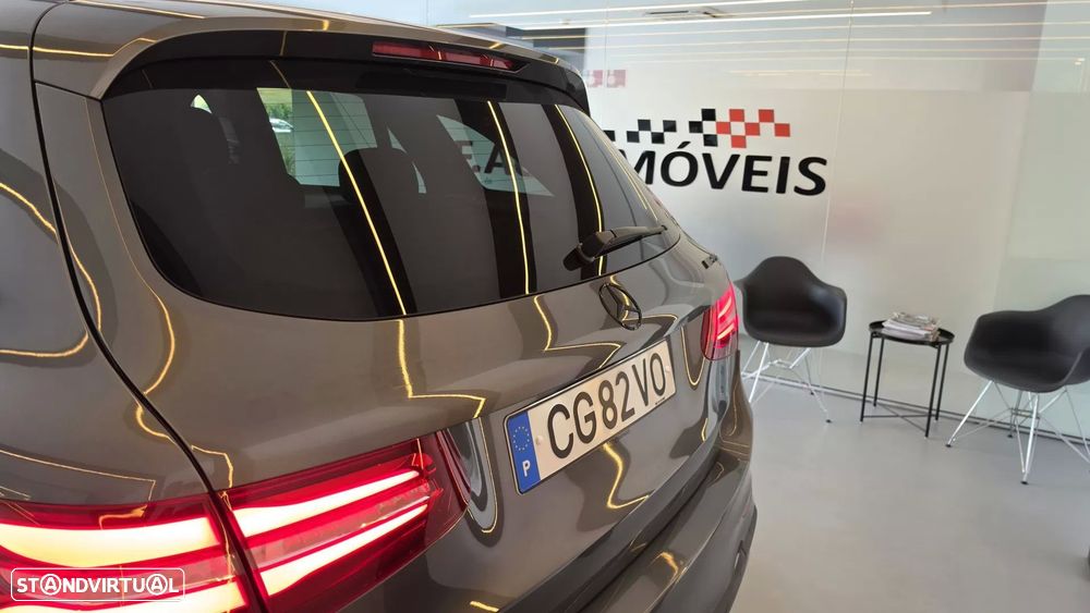 Mercedes-Benz GLC 220 d 4Matic 9G-TRONIC AMG Line - 23