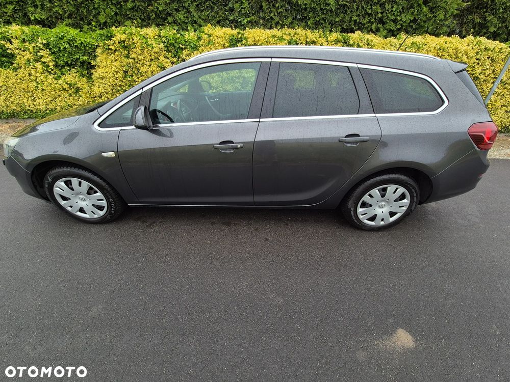 Opel Astra 2.0 CDTI Exklusiv - 6