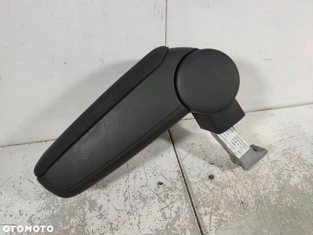 podłokietnik audi a4 b6 kombi sedan 8e0864207d czarny soul welur - 2