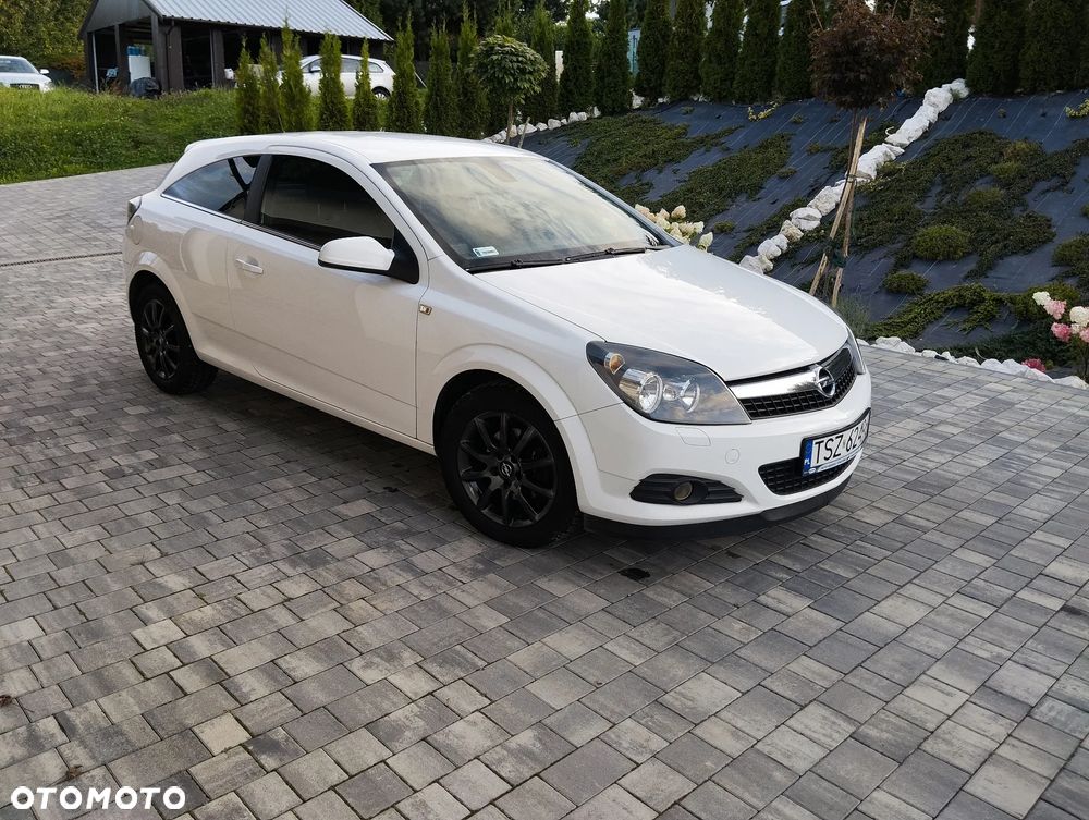 Opel Astra III GTC 1.6 Sport - 11