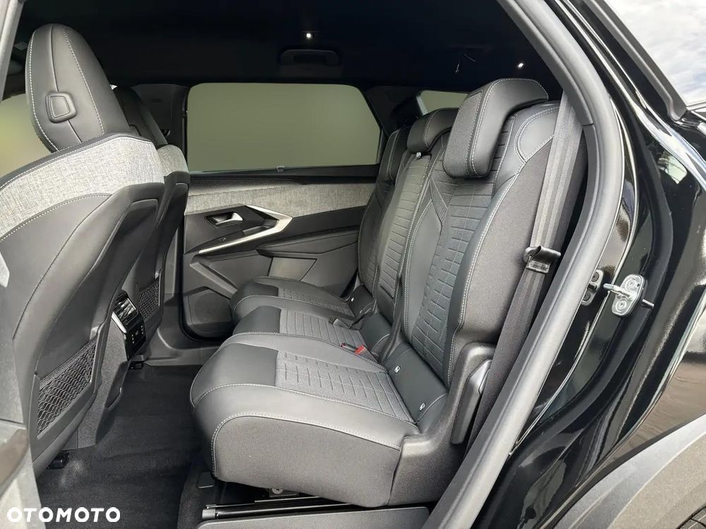 Peugeot 5008 1.2 PureTech mHEV GT S&S e-DCS6 - 4