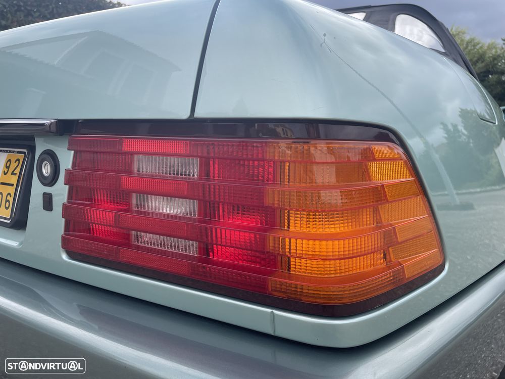Mercedes-Benz SL 500 Standard - 15