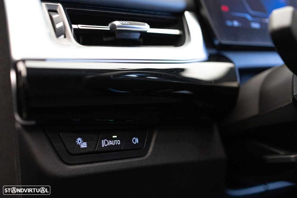 BMW iX1 eDrive20 xLine - 22