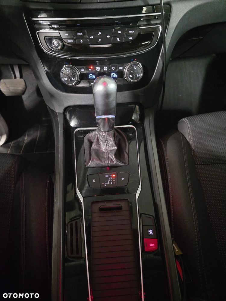 Peugeot 508 BlueHDi 180 EAT6 Stop&Start Allure - 22