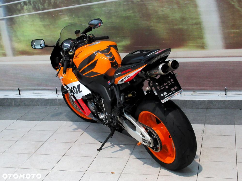 Honda CBR - 8