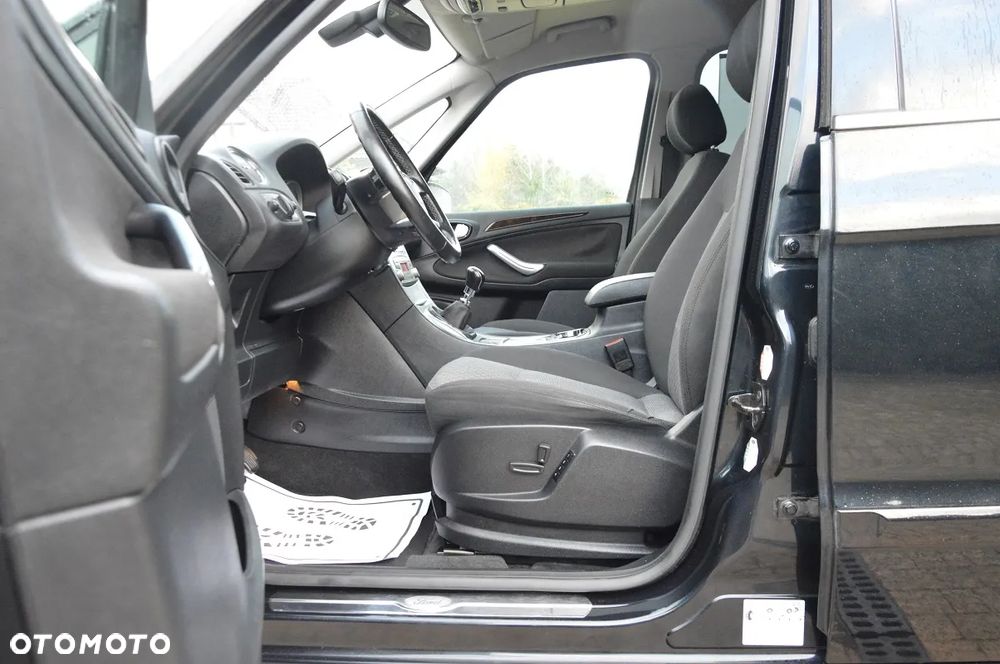 Ford Galaxy 2.0 TDCi Ghia - 22