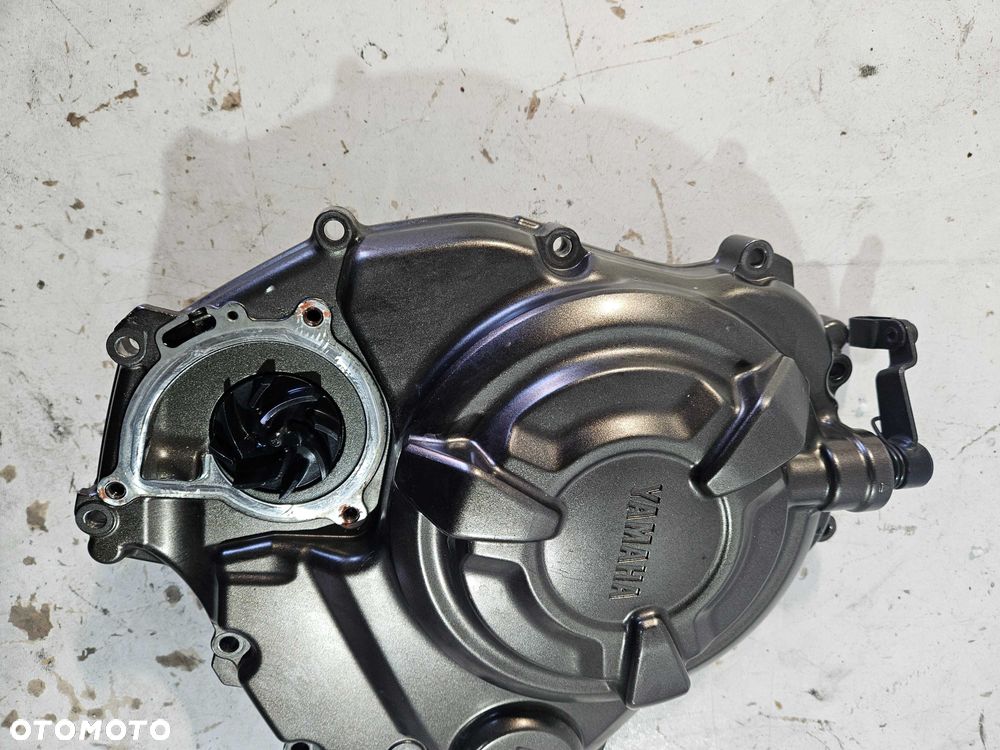 YAMAHA MT 07 Dekiel sprzęgła obudowa silnika - 5