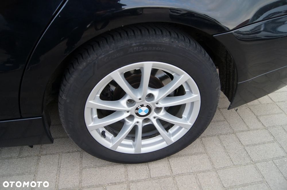BMW Seria 3 320d - 24