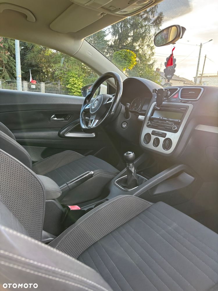 Volkswagen Scirocco 2.0 TDI - 10