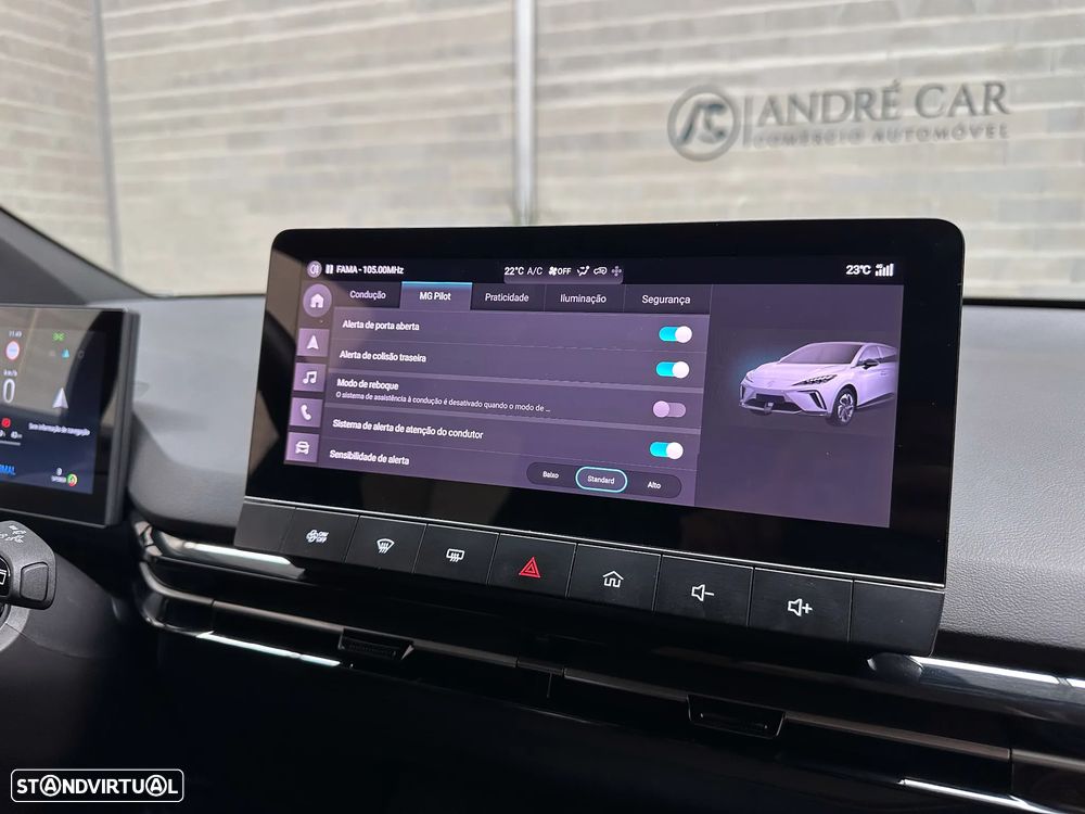 MG MG4 77 kWh Extended Range Luxury - 30