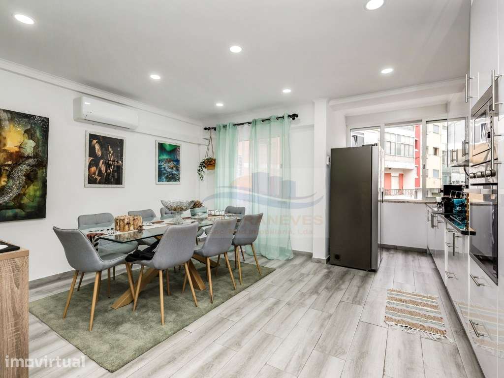 Excelente T3 com 2 casas de banho na Damaia - Grande imagem: 4/20