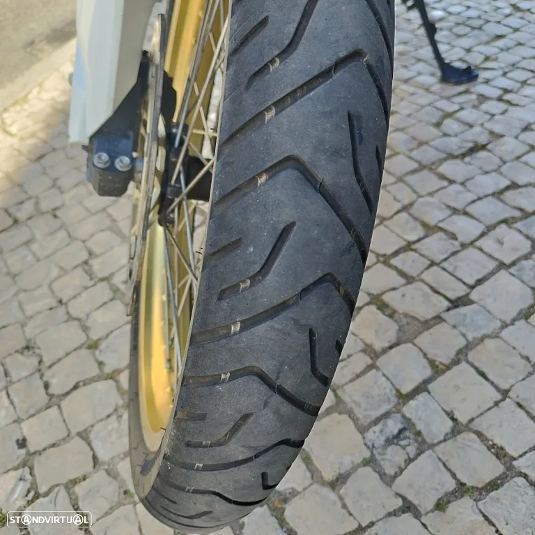 Honda Africa Twin 1000 - 12