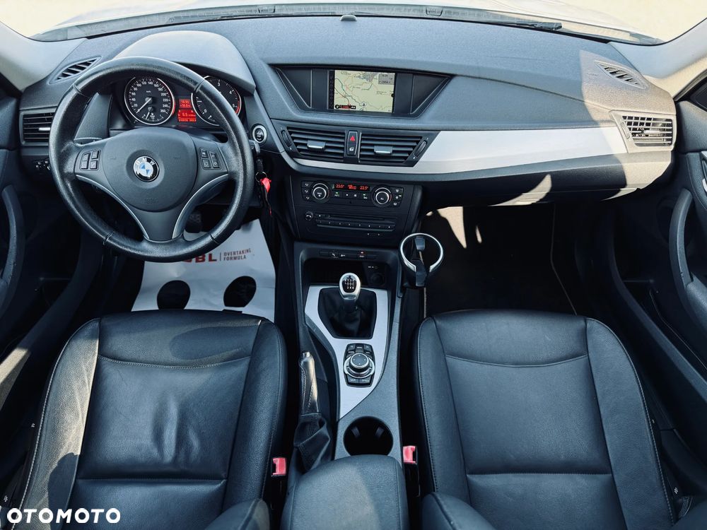 BMW X1 sDrive18d xLine - 20