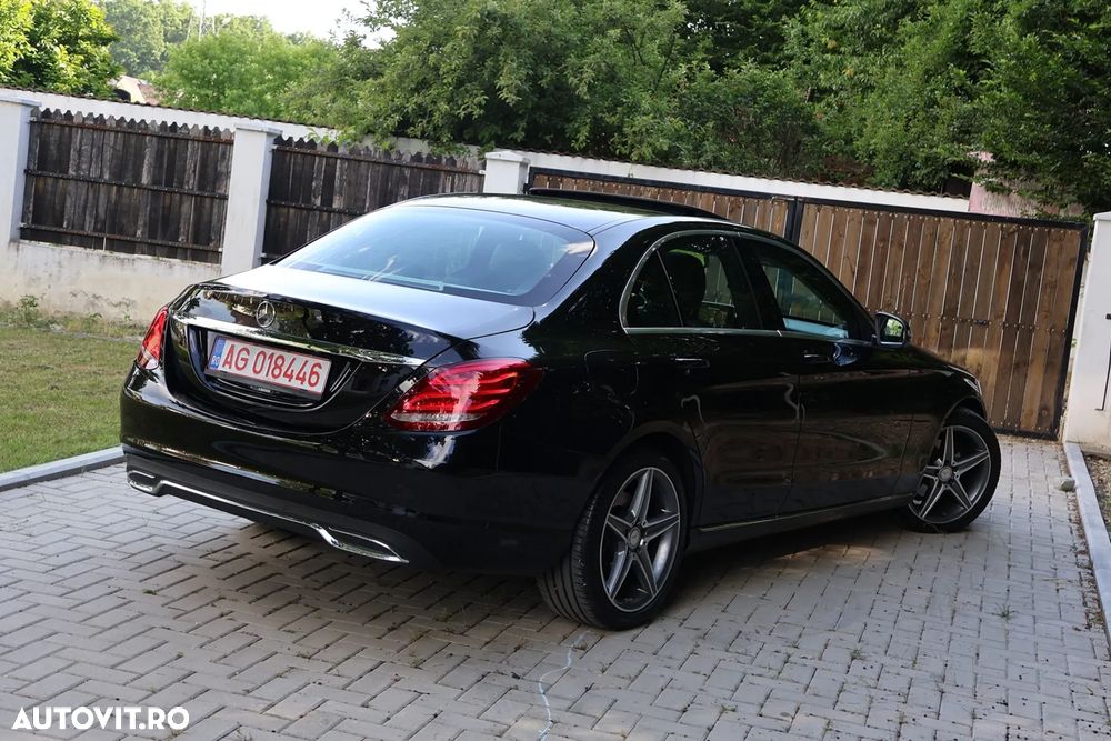 Mercedes-Benz C 220 CDI DPF BlueEFFICIENCY 7G-TRONIC Avantgarde Edition - 7
