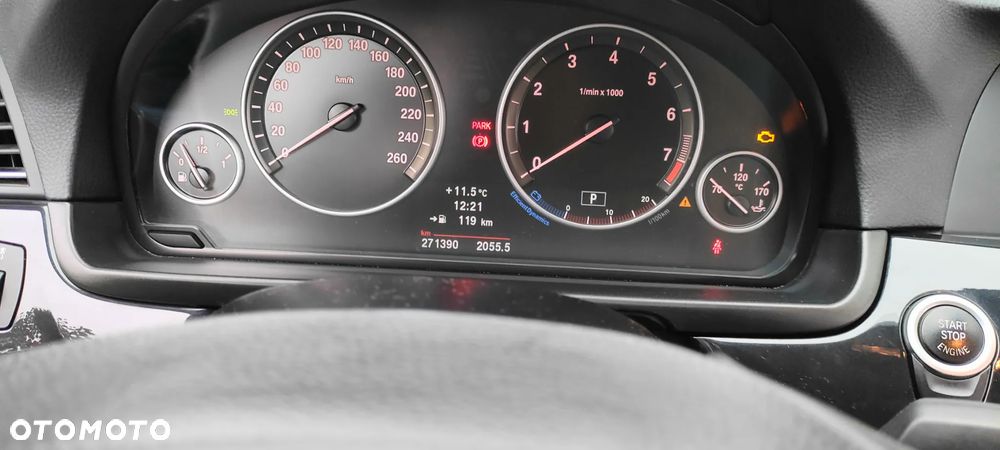 BMW Seria 5 535i xDrive - 11