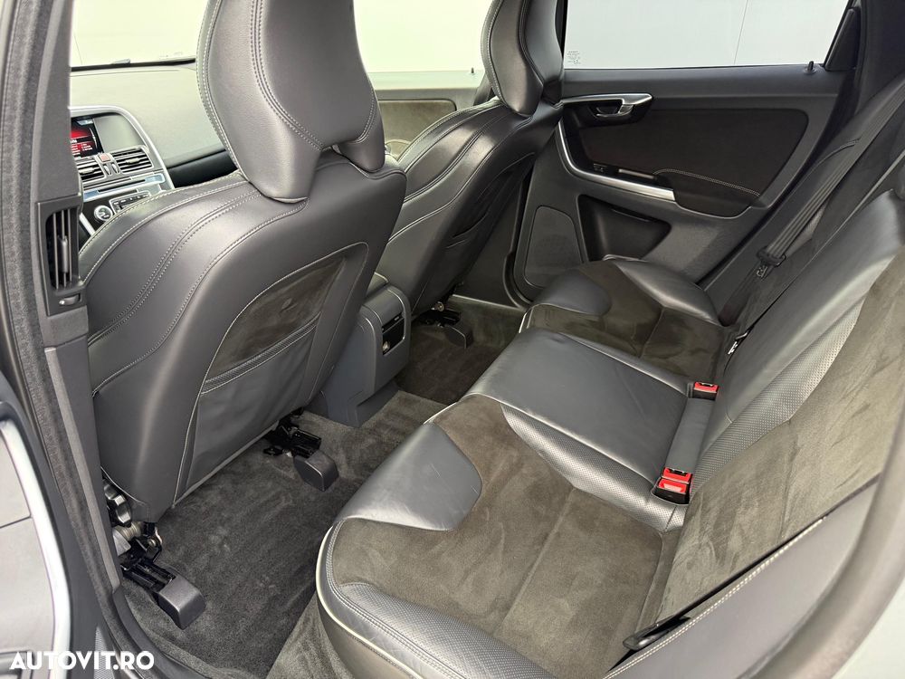 Volvo XC 60 D4 VEA Start-Stop R-Design - 10