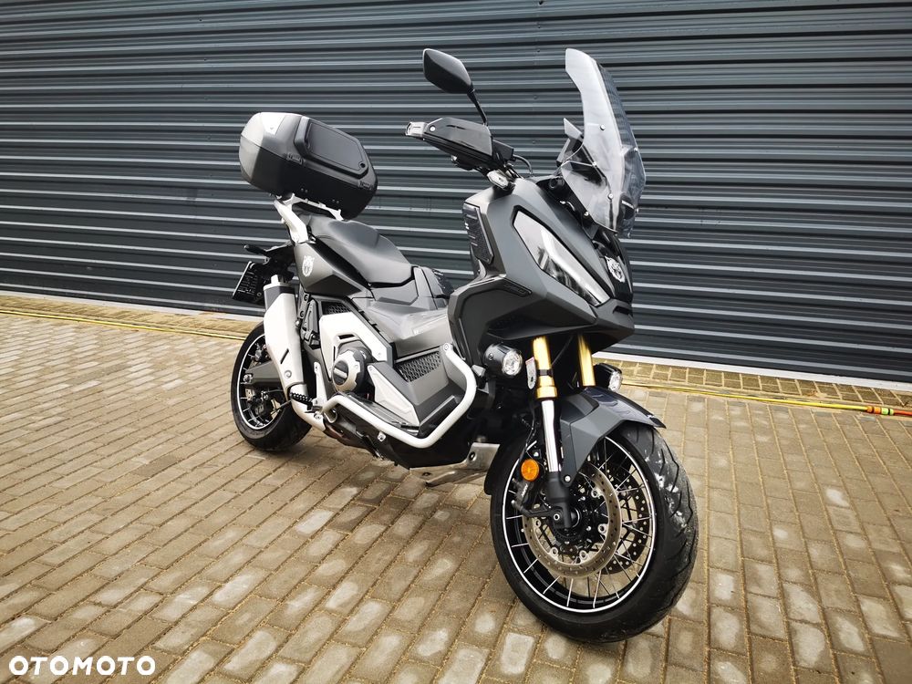 Honda X-ADV - 1