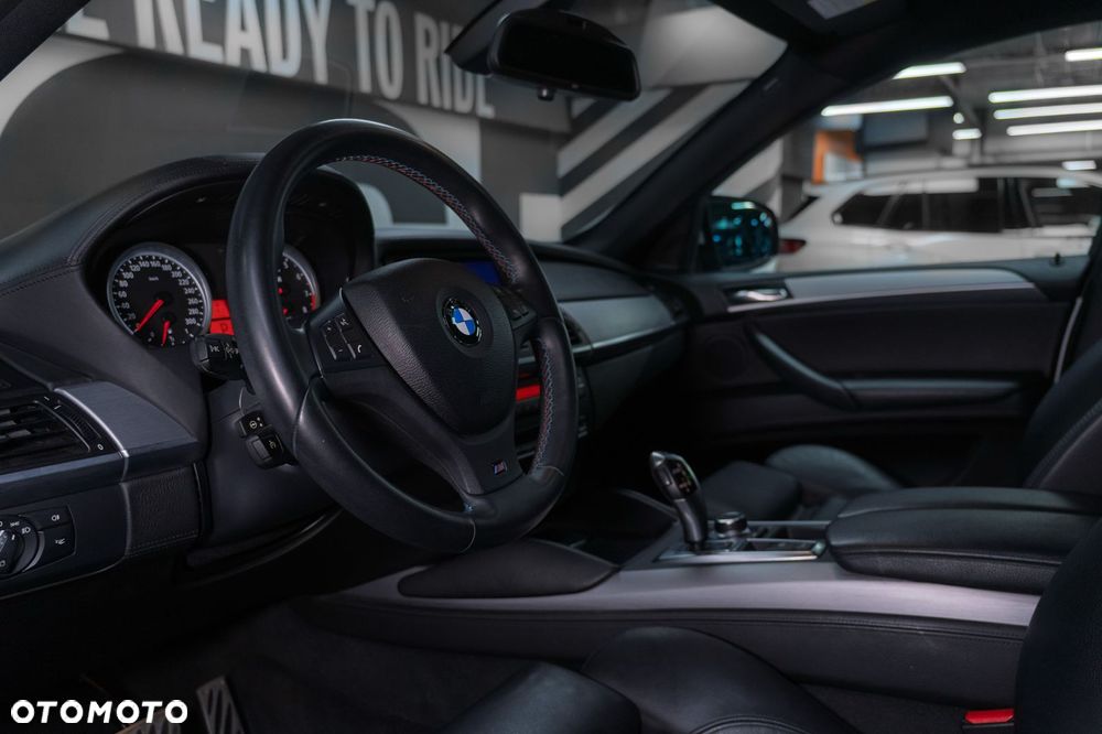 BMW X6M - 31
