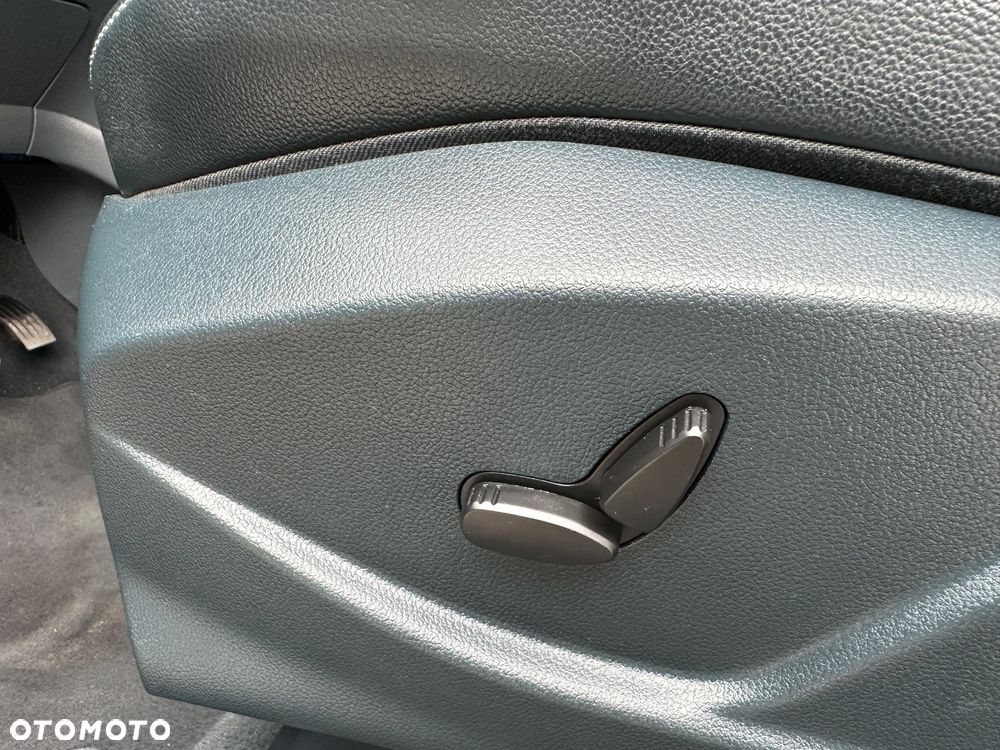 Ford C-MAX 2.0 TDCi Titanium - 19