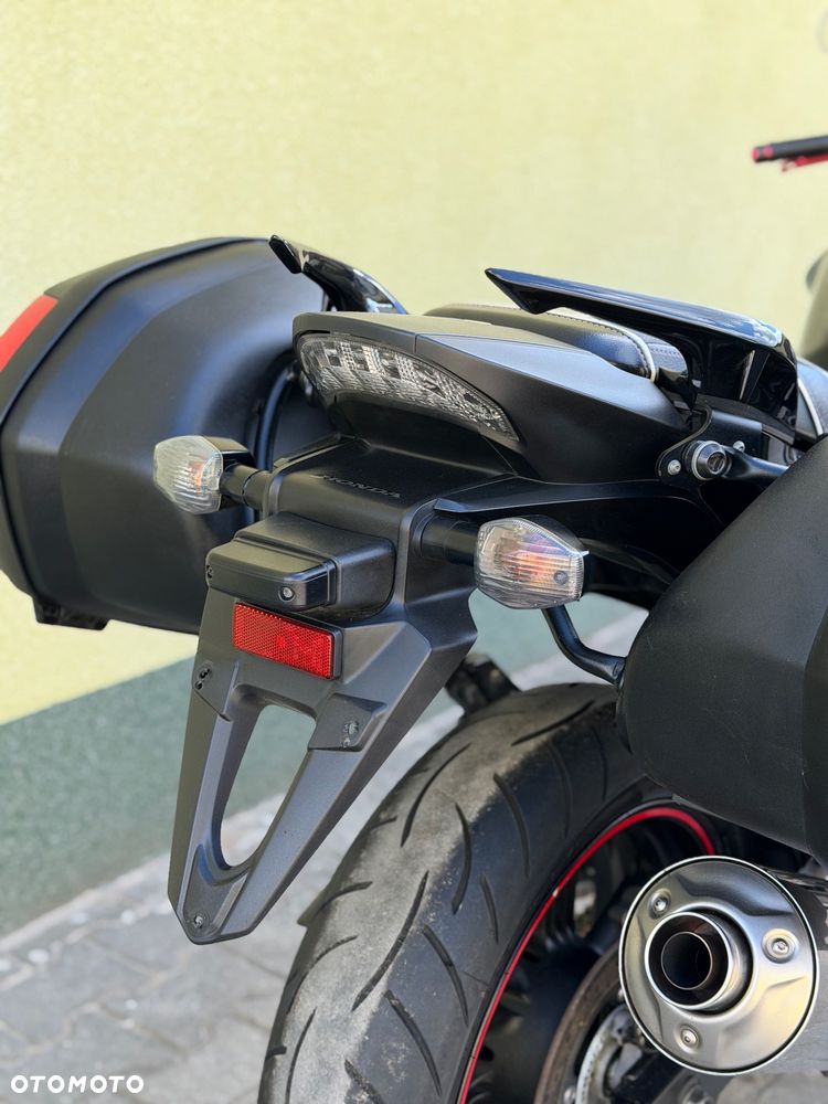 Honda CBF - 12