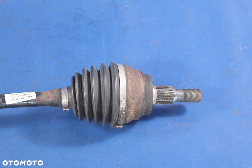 PÓŁOŚ PRZEGUB PRZÓD LEWY MERCEDES W251 3.0 CDI 06r - 3