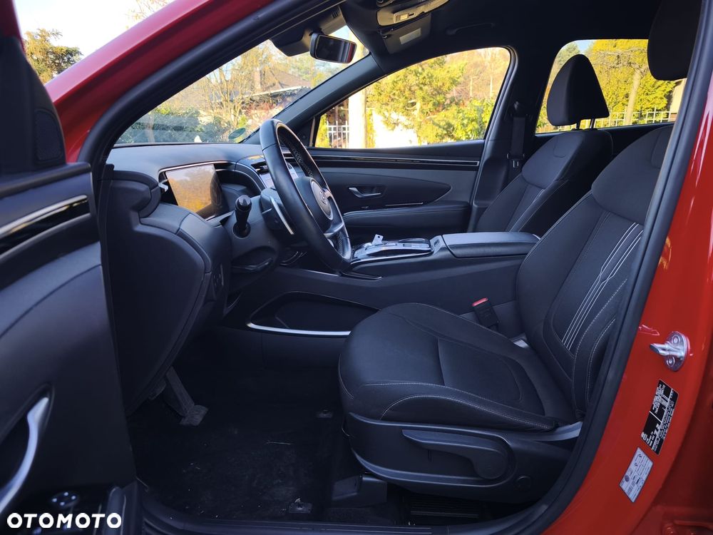 Hyundai Tucson 1.6 T-GDi 48V-Hybrid 4WD DCT Blackline - 29