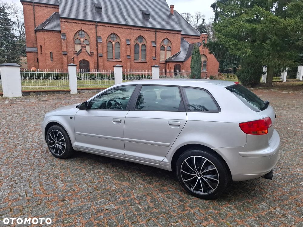 Audi A3 Sportback 1.4 TFSI Attraction - 7