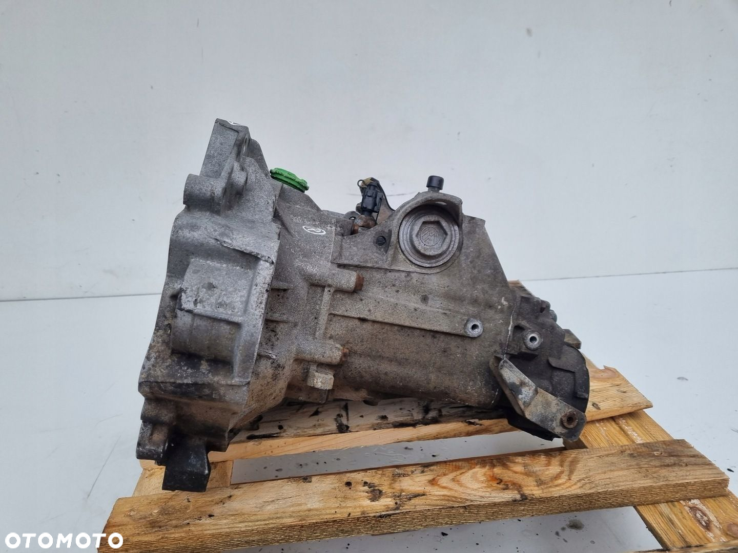 VW Caddy 1.9 SDI MANUALNA SKRZYNIA BIEGÓW manual EAY - 4