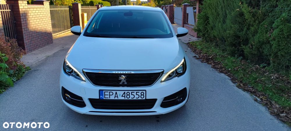 Peugeot 308 2020 photo 2
