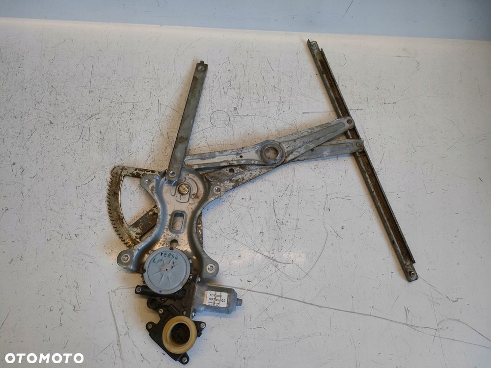 TOYOTA COROLLA VERSO 04- PODNOŚNIK LEWY TYŁ - 2