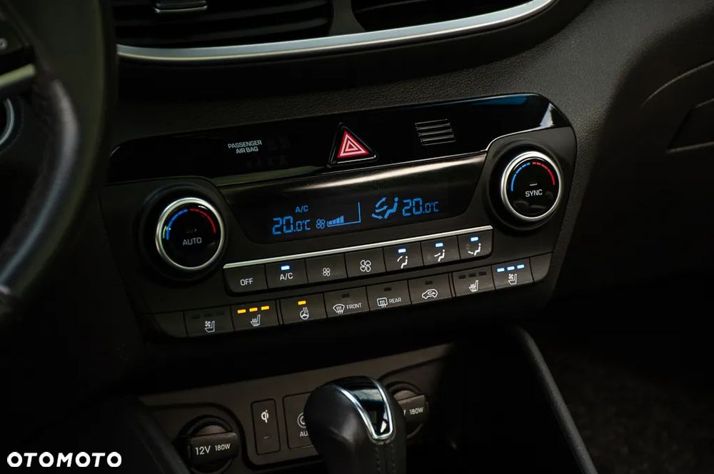 Hyundai Tucson 2.0 CRDi 4WD Automatik Premium - 35
