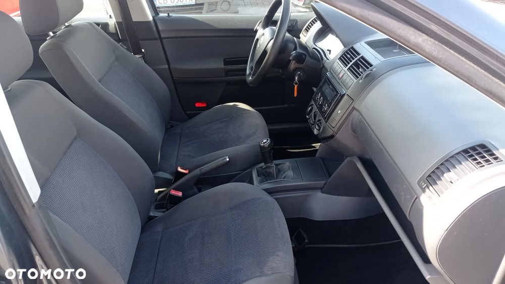 Volkswagen Polo 1.2 Tour - 36