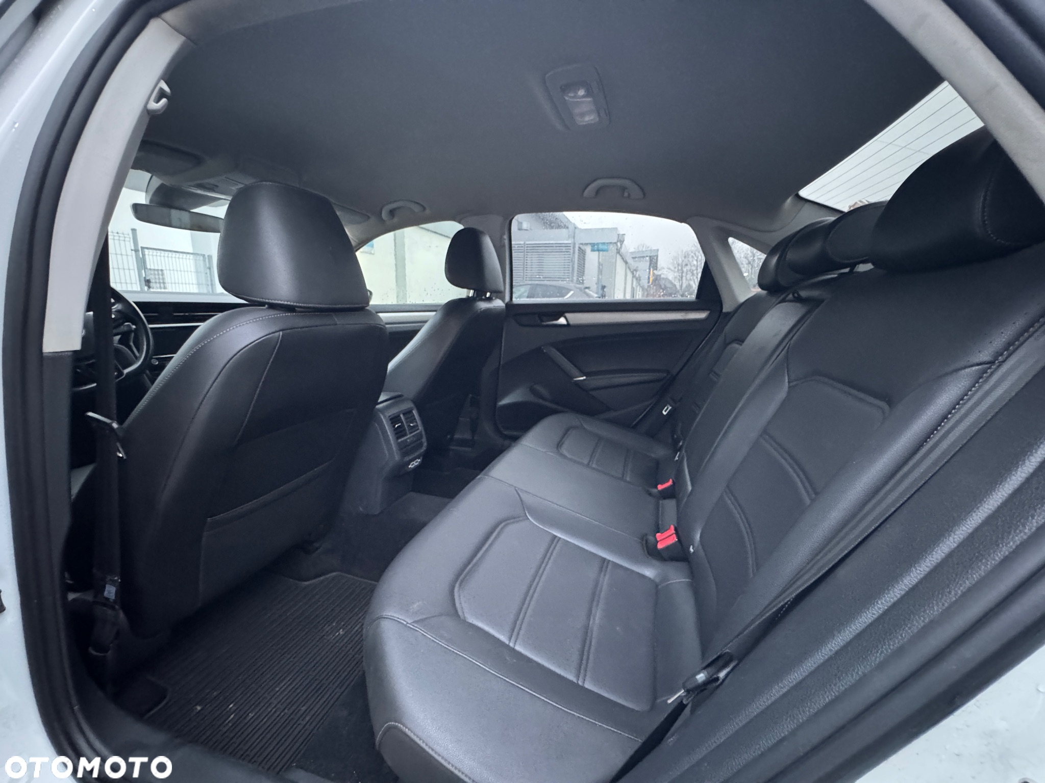 Volkswagen Passat 2.0 TSI Elegance DSG - 8