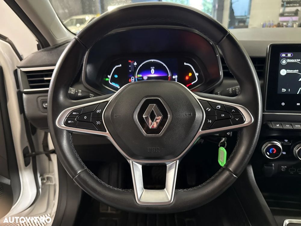 Renault Clio - 17