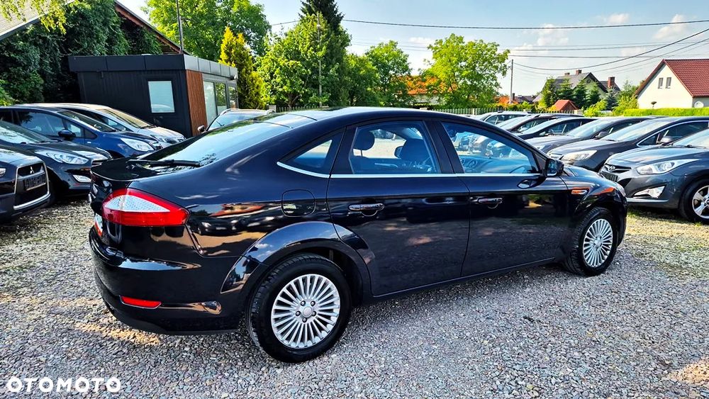 Ford Mondeo - 12