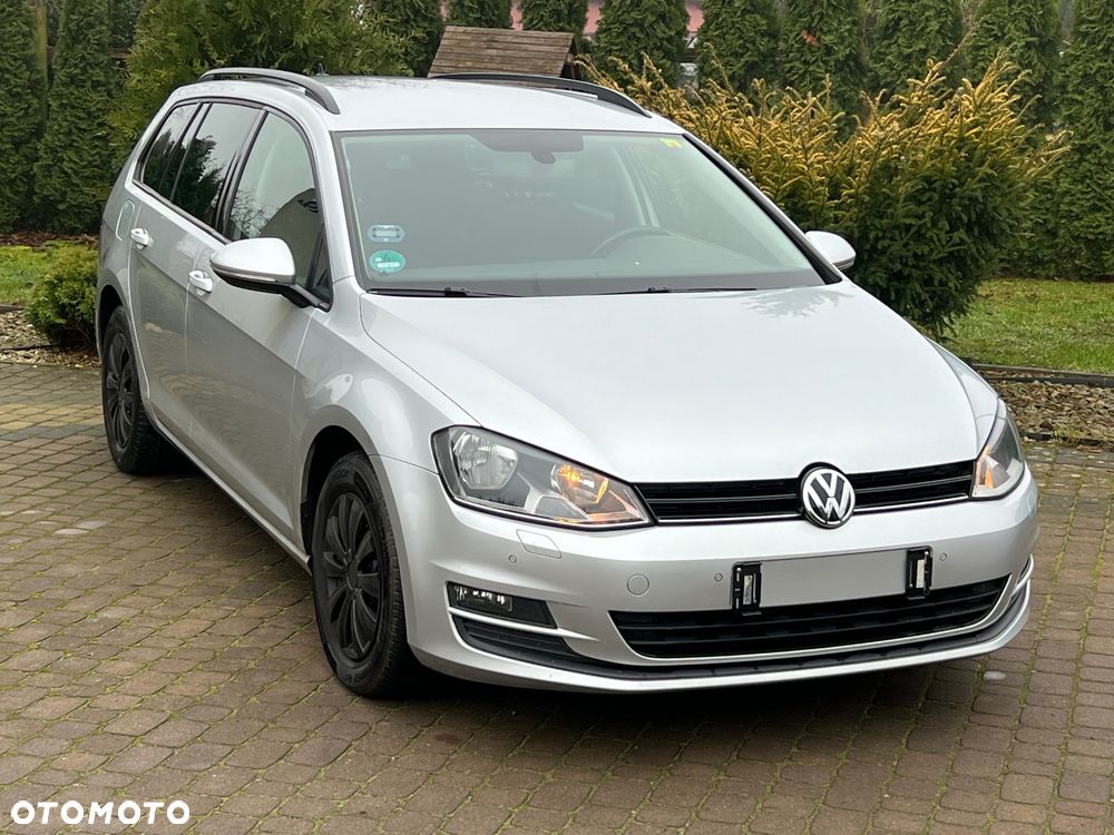 Volkswagen Golf - 2