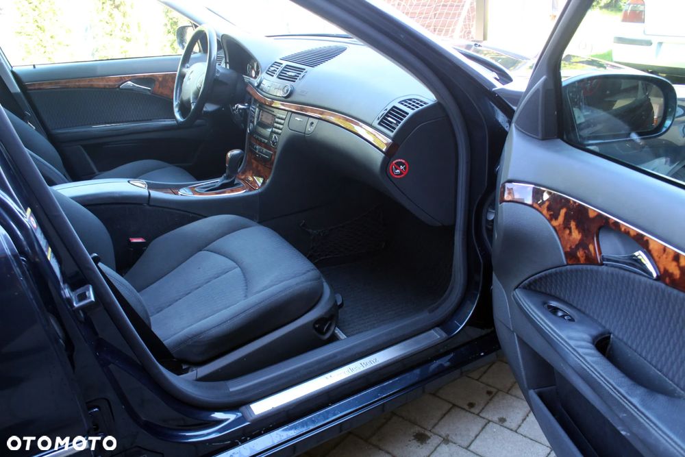 Mercedes-Benz Klasa E 200 Kompressor Automatik Elegance Sport Edition - 13