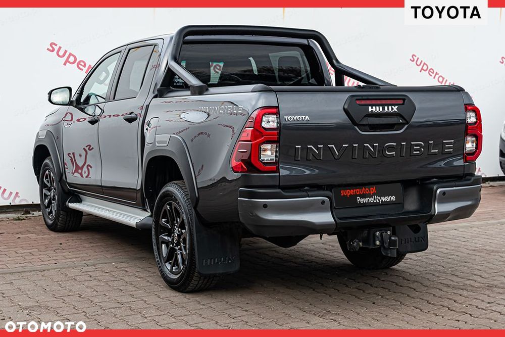 Toyota Hilux 2.8 D-4D Double Cab Invincible 4x4 - 9