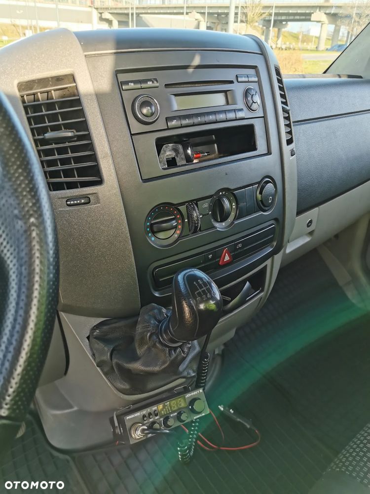 Mercedes-Benz Sprinter - 24