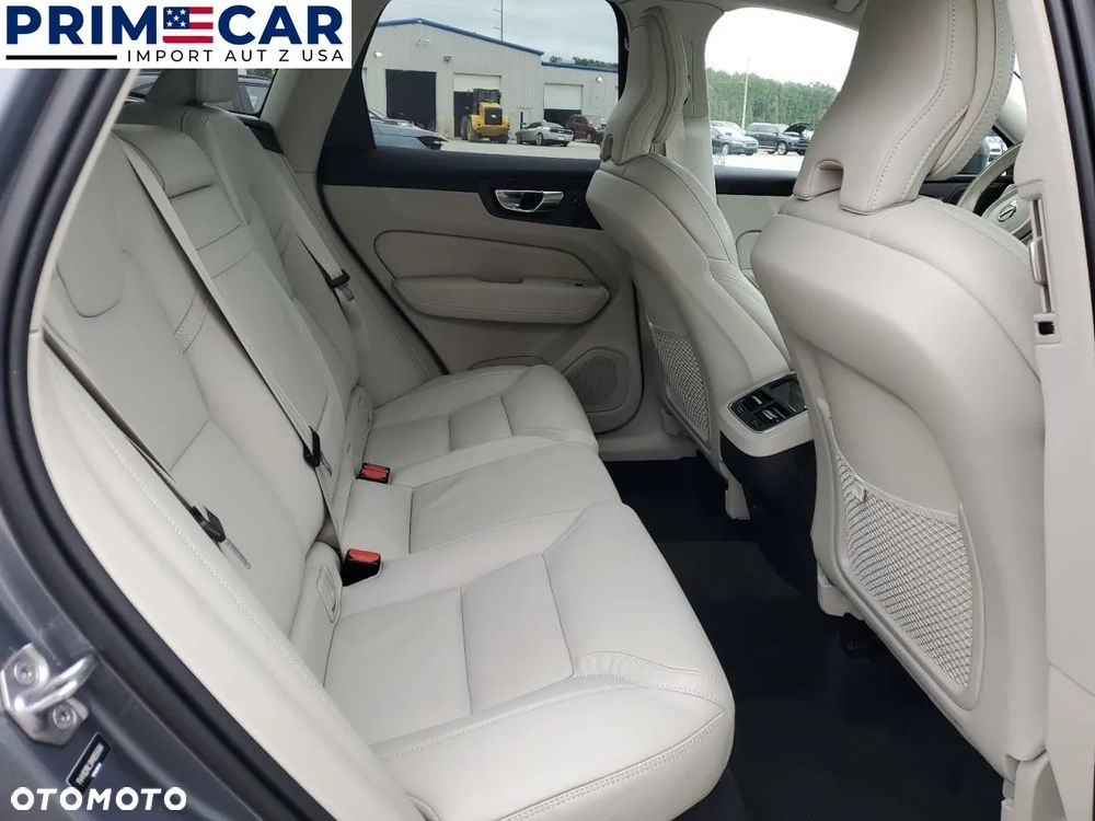 Volvo XC 60 T5 AWD Inscription - 11