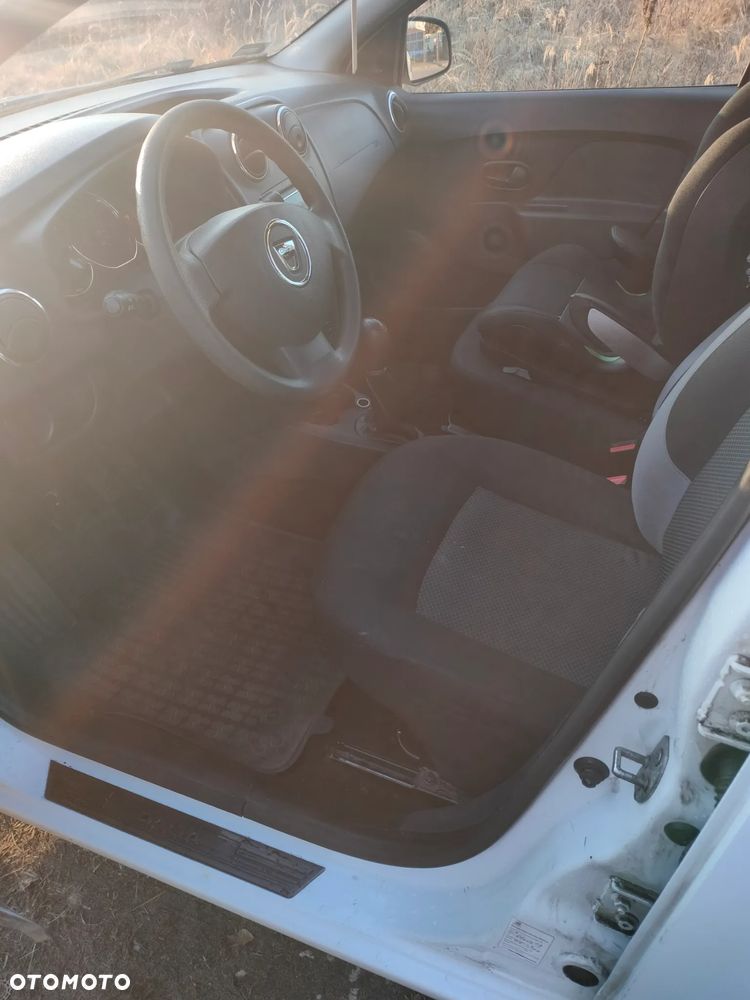 Dacia Sandero 1.2 16V Ambiance EU6 - 17