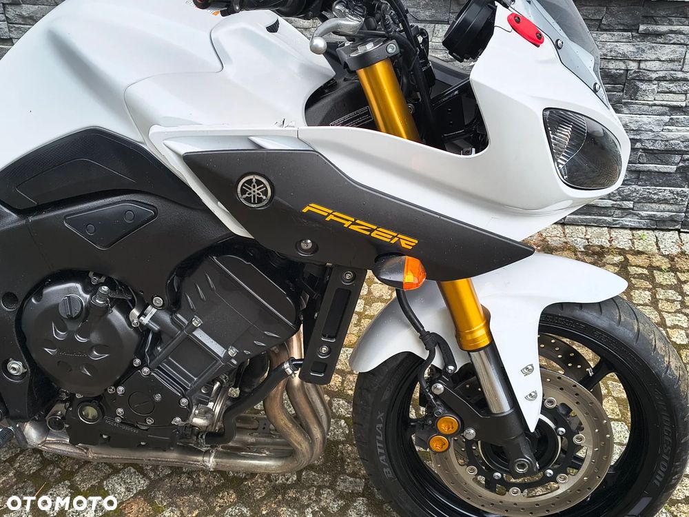 Yamaha FZ8 - 5