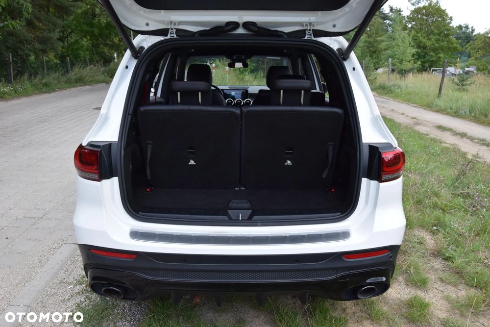 Mercedes-Benz GLB - 28